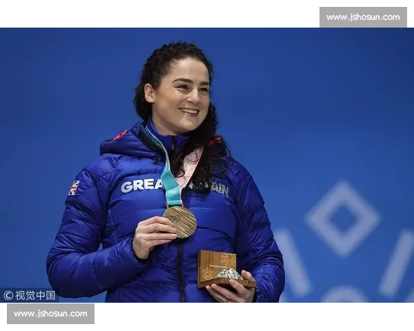 盈宝威神登顶南部杯，幸运银币泥地初战摘亚